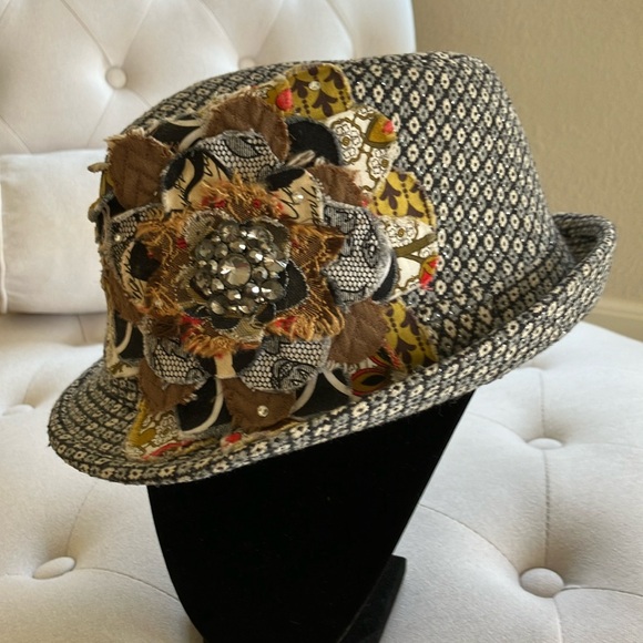 NWOT Fedora Hat with Embellishments - Picture 2 of 6
